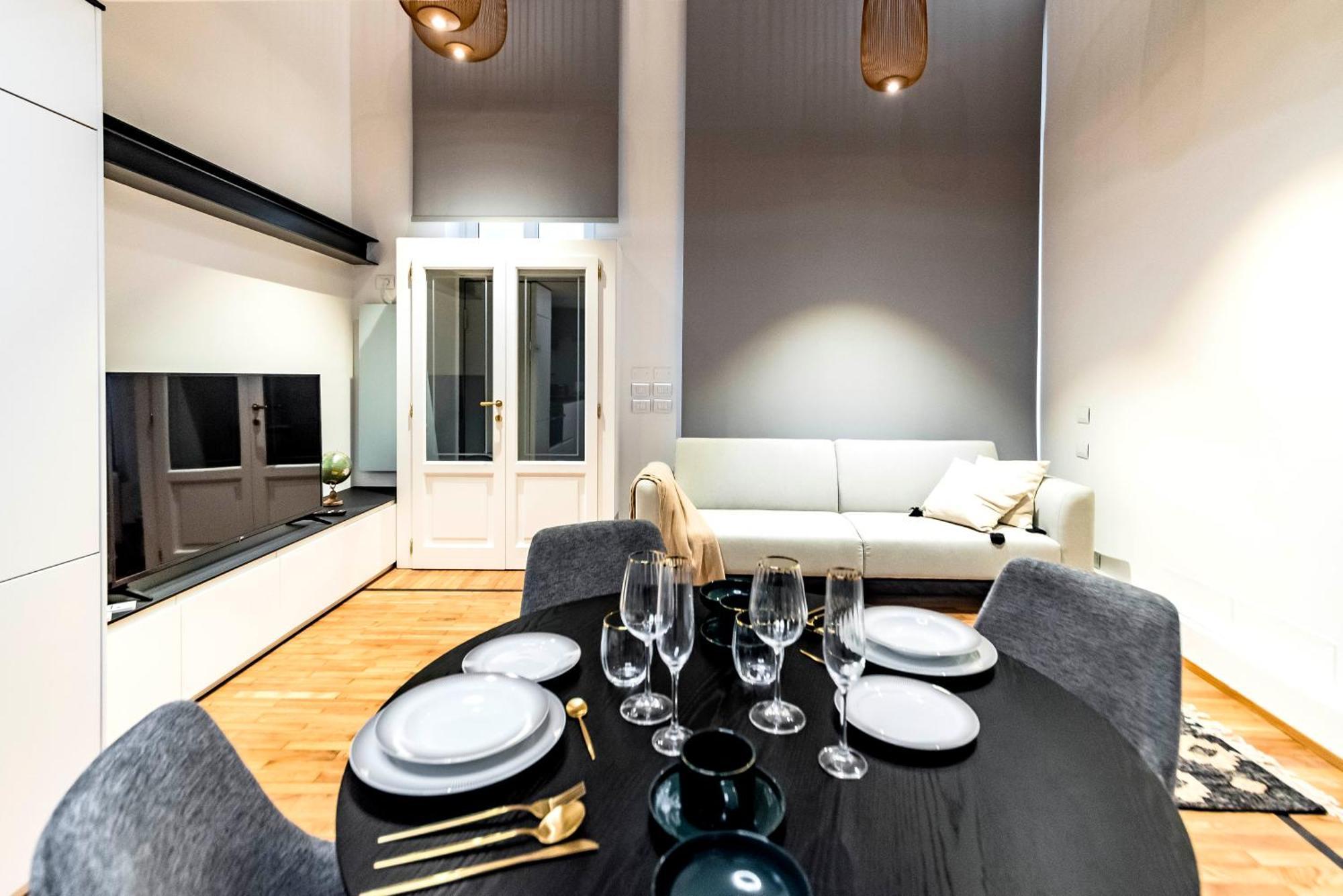 Dream Suites Milano Duomo Exterior photo